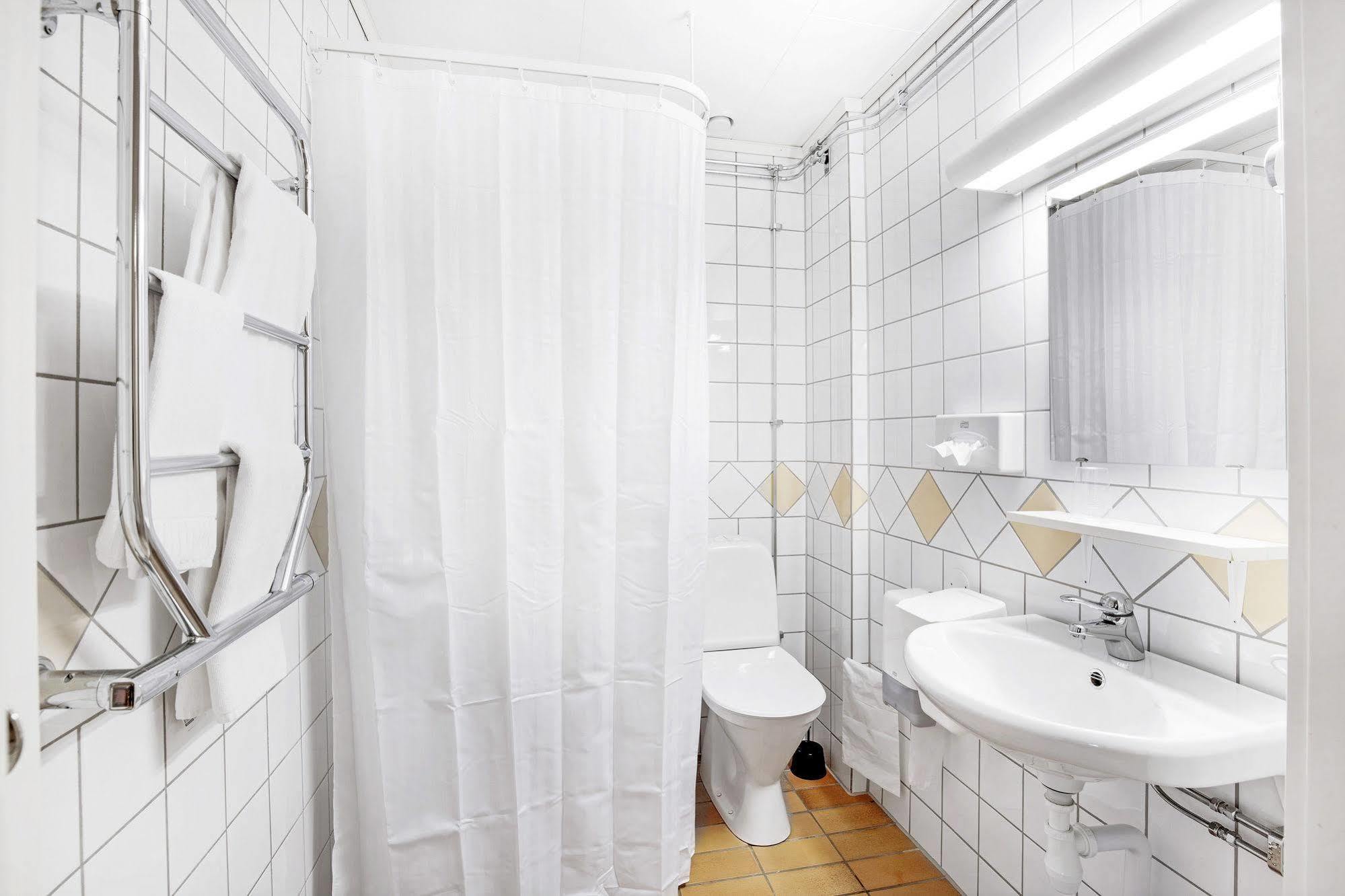Aedelfors Hotell & Konferens Holsbybrunn Ngoại thất bức ảnh